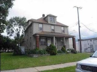 8024 Helen St, Center Line, MI 48015