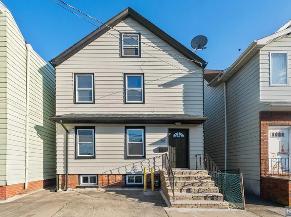 88 Somerset St, Garfield, NJ 07026
