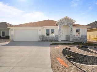 109 Traditions Dr, Rockport, TX 78382