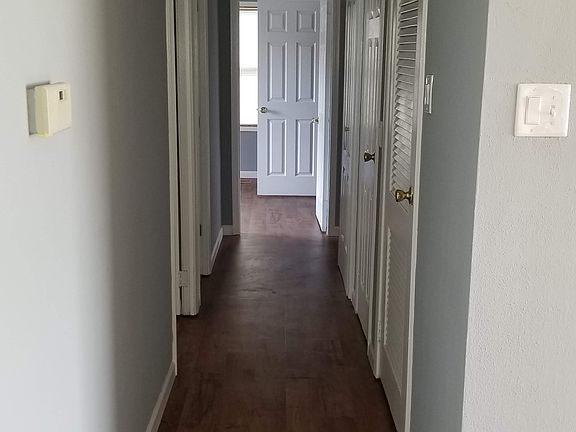 5th image of 4627 Frankfort Ave