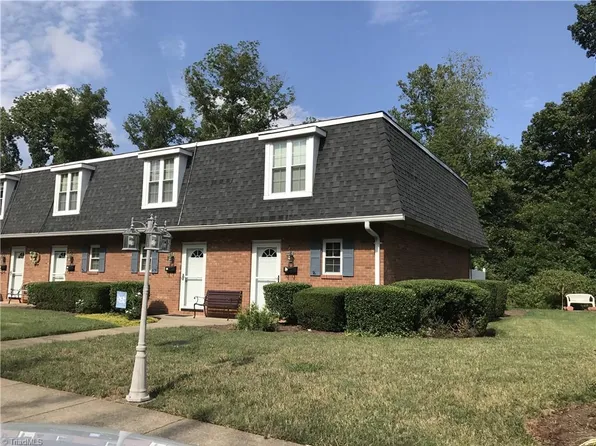 502 Carolyn Ct #B-8, Eden, NC 27288