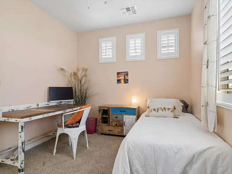 3826 E Cat Balue Dr — Photo 31