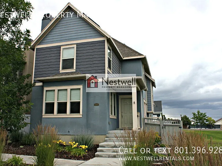 10221 S Clarks Hill Dr — Photo 1