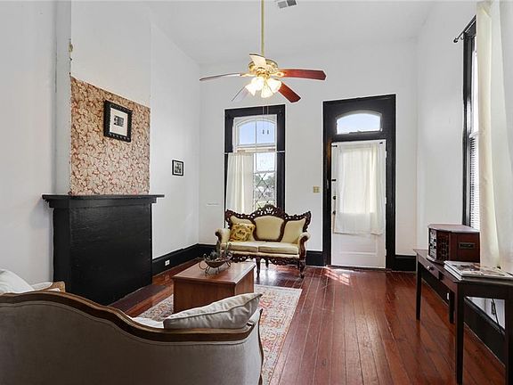 4th image of 1477-79 N Villere St