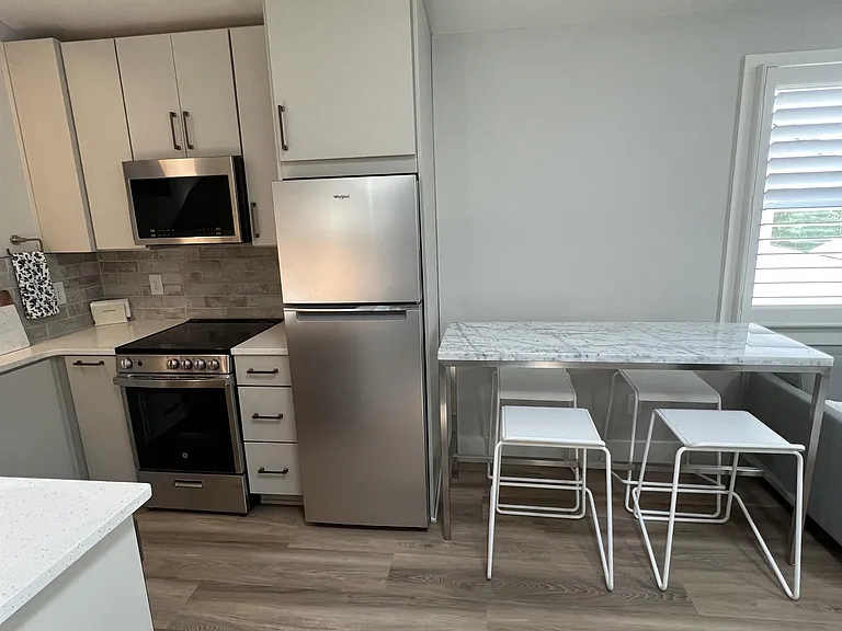 305 Bel Aire Dr — Photo 6