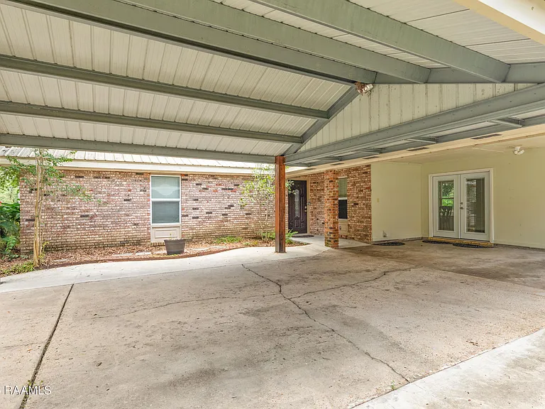 140 Orangewood Dr — Photo 30