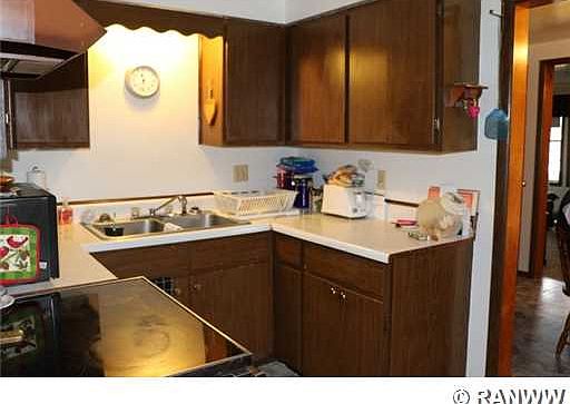 5th image of 117 Meade Ave