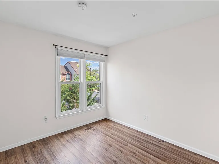1314 Chanticleer Cherry — Photo 15