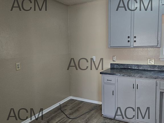 4th image of 6417 SE 15th St