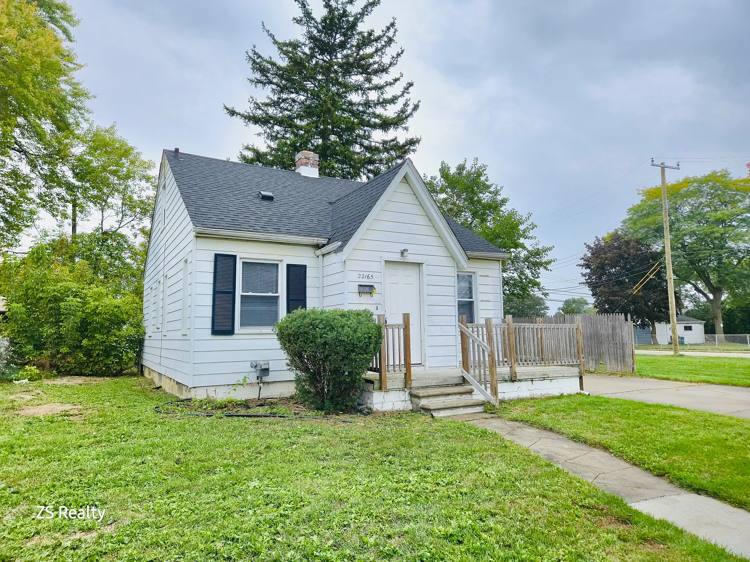 3 bed, 1130 sqft, $1,550 — Photo 2