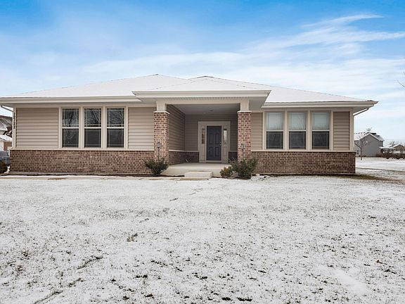 2nd image of 12122 Red Clover Ln