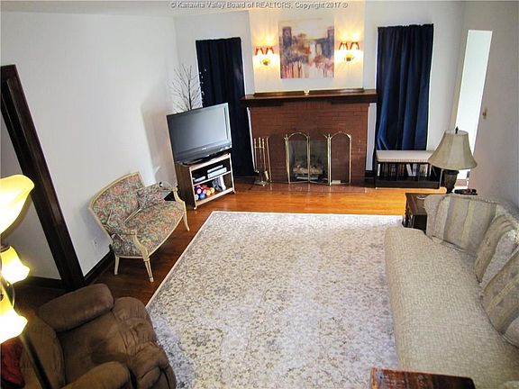 4th image of 101 Lynn St