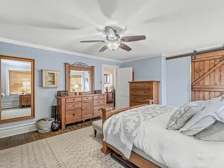 145 Oliver Ave — Photo 10