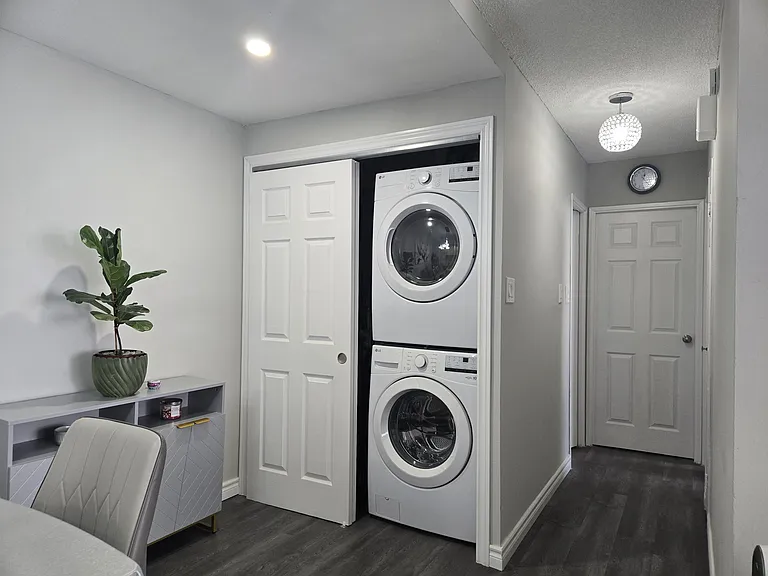 Washer & Dryer