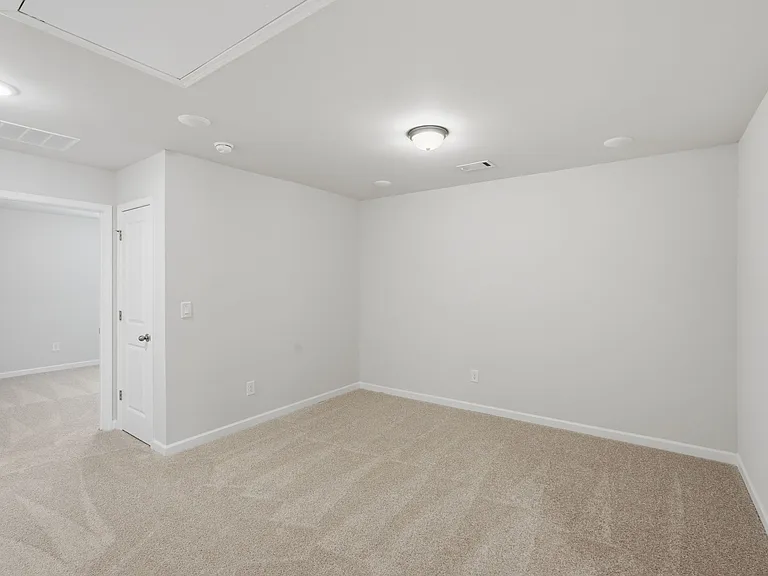 2260 Chant St — Photo 41