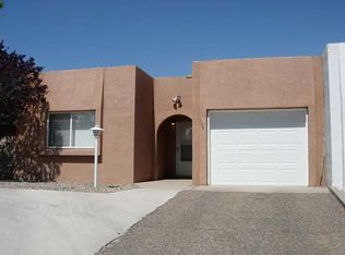 724 Stallion Rd SE, Rio Rancho, NM 87124