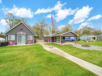601 Canal Dr, Brooklyn, MI, 49230