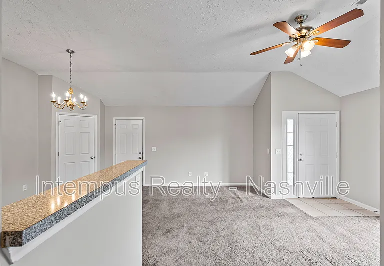 553 Rose Cottage Cir — Photo 5