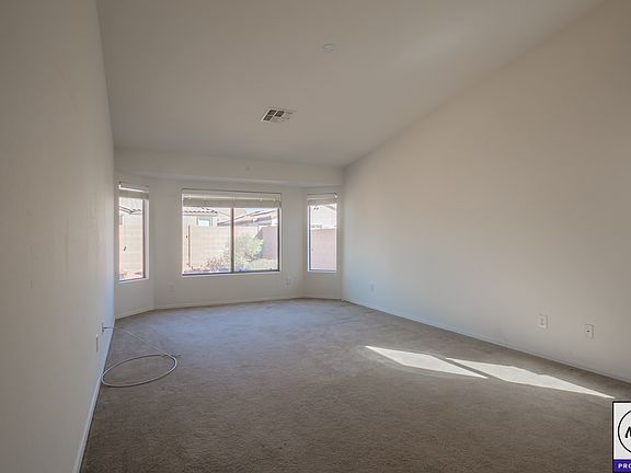 4th image of 25550 W Beth Dr