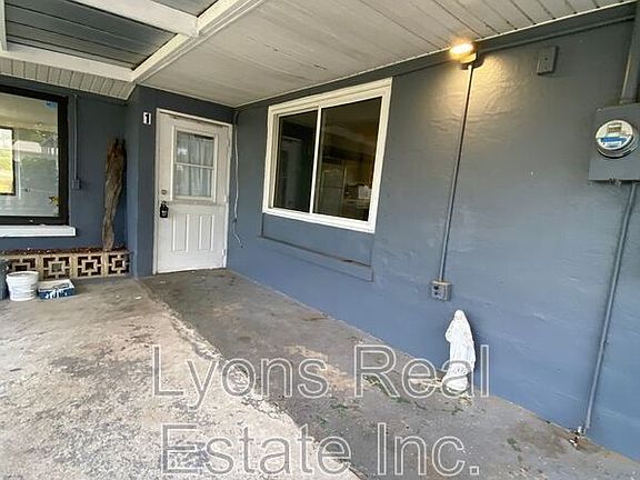 4th image of 11109 Tamiami Trl Unit 1