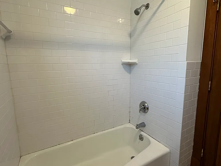 120 Bishop St #1C — Photo 7