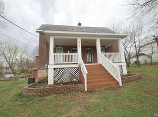 614 S 4th St, Festus, MO 63028