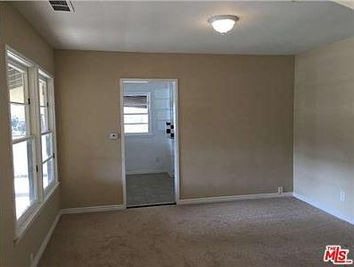 5th image of 2611 W 73rd St