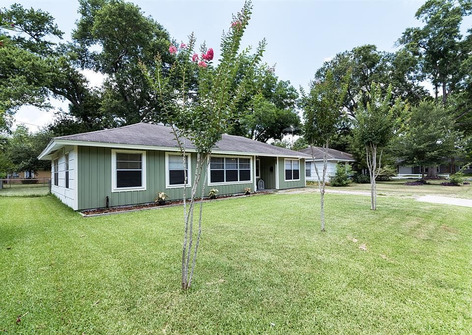 1st image of 1945 Lynnview Dr