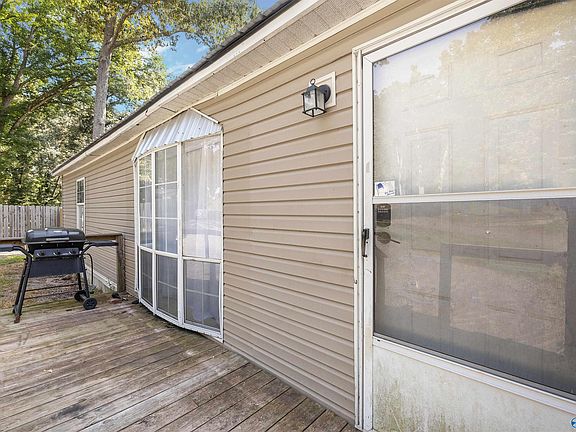 3rd image of 89 Red Bud Ln