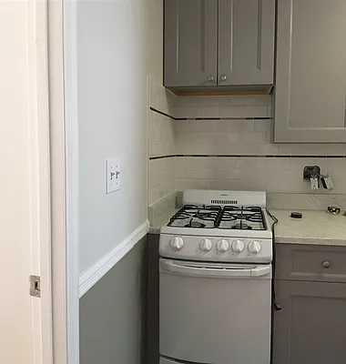 Rented by Kenneth Rosenblum, LREB | media 27