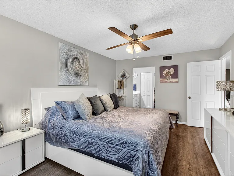 5550 Witney Dr #209 — Photo 32