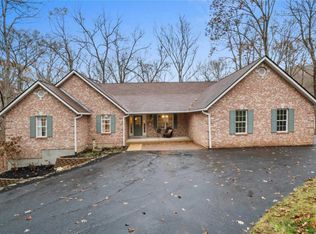 76 Forest Garden Dr, Eureka, MO 63025