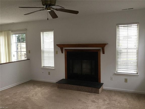 3rd image of 137 Castilian Dr