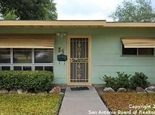 34 Wayside Dr, San Antonio, TX 78213