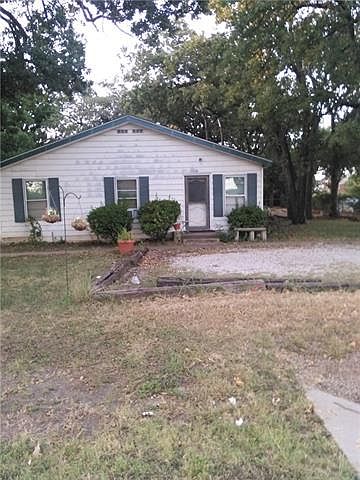 1st image of 500 Oak Grove Ln