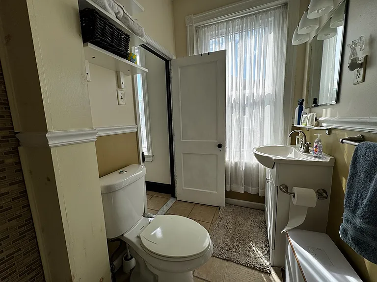 426 Tasker St — Photo 51