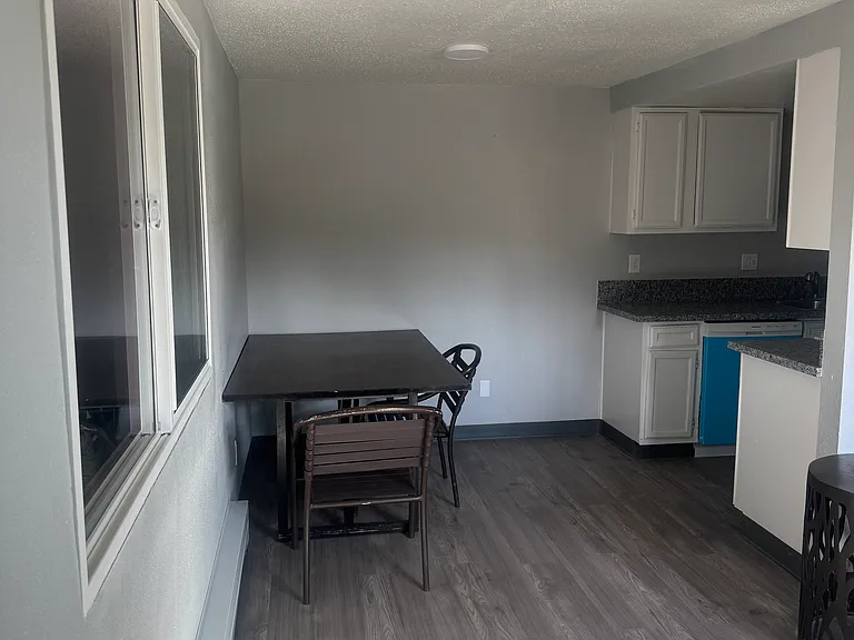 1437 Canyon Rd #17 — Photo 3