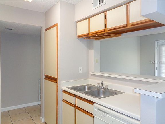 4th image of 8638 Fancy Finch Dr #1