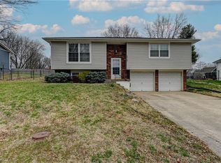 20104 E Millhaven St, Independence, MO 64056