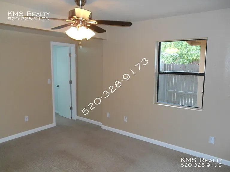 4107 E Los Robles St — Photo 16