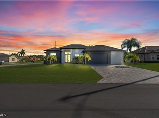 2000 SW 31st Terrace Cpe, Coral, FL 33914