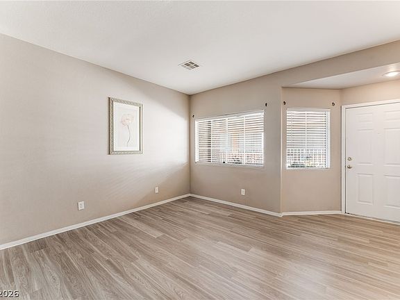 5th image of 1341 Dusty Creek St