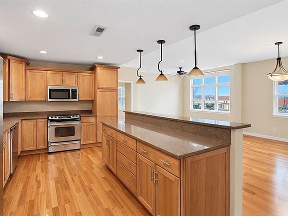 2nd image of 843 Quarry Rd APT 218