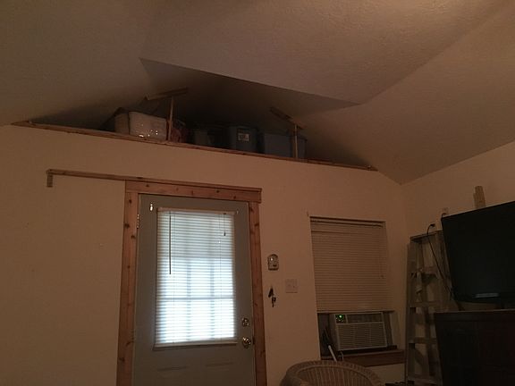 2nd image of 15010 Indian Hill Trl