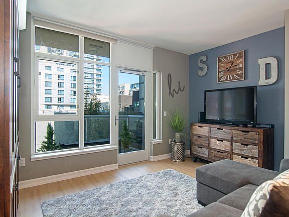5th image of 427 9th Ave Floor 3