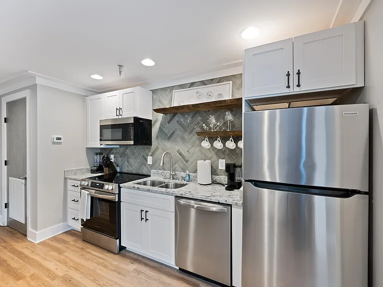 1143 Columbia Ave #C21 — Photo 6