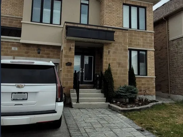 41 Walter English Dr #Basement, East Gwillimbury, ON L9N 0R8