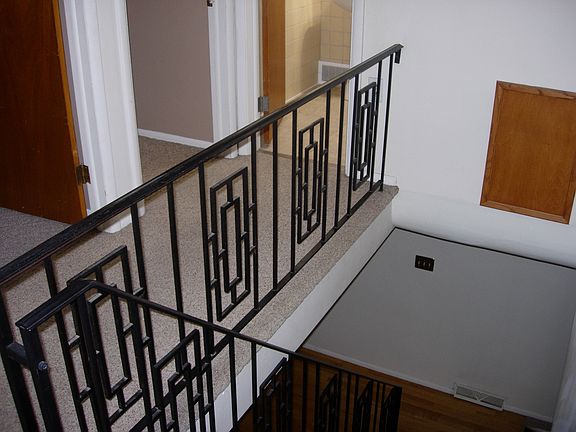 17 Hilbert Ct. 2F Hallway