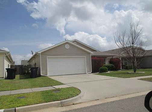 2nd image of 15612 Camellia Rd