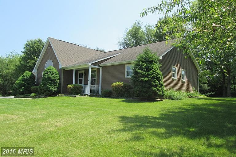 1st image of 348 Dogwood Manor Dr